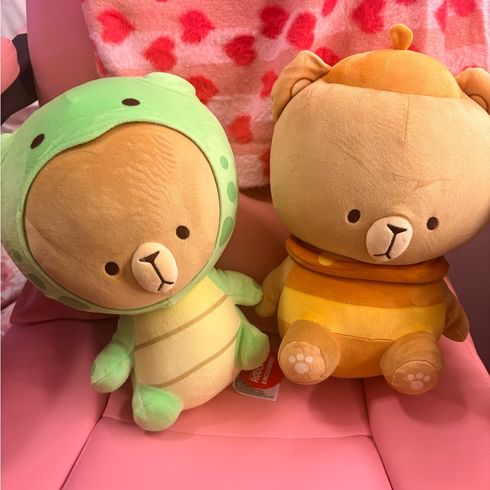 Round 1 plushies